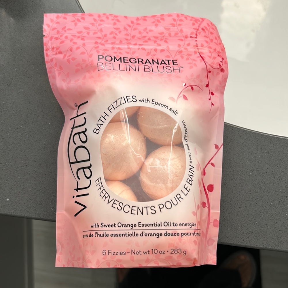Never opened Pomegranate Bellini Blush Bath Fizzies